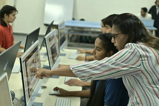 Computer Lab — Bud English School